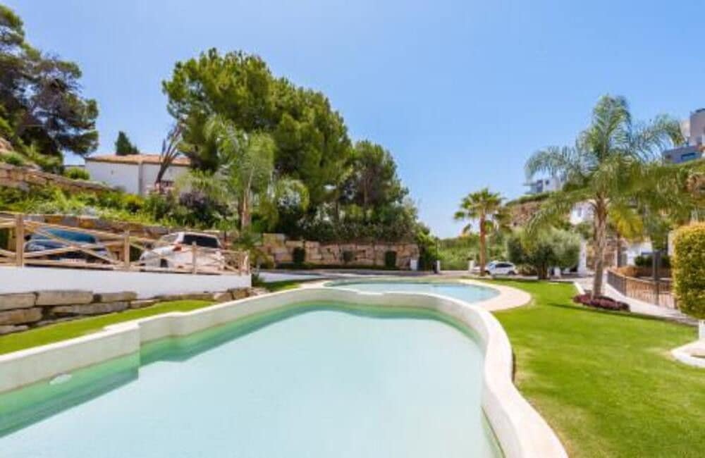 3 bedroom Apartment for sale in Benahavis - € 597,000 (Ref: 10051514)