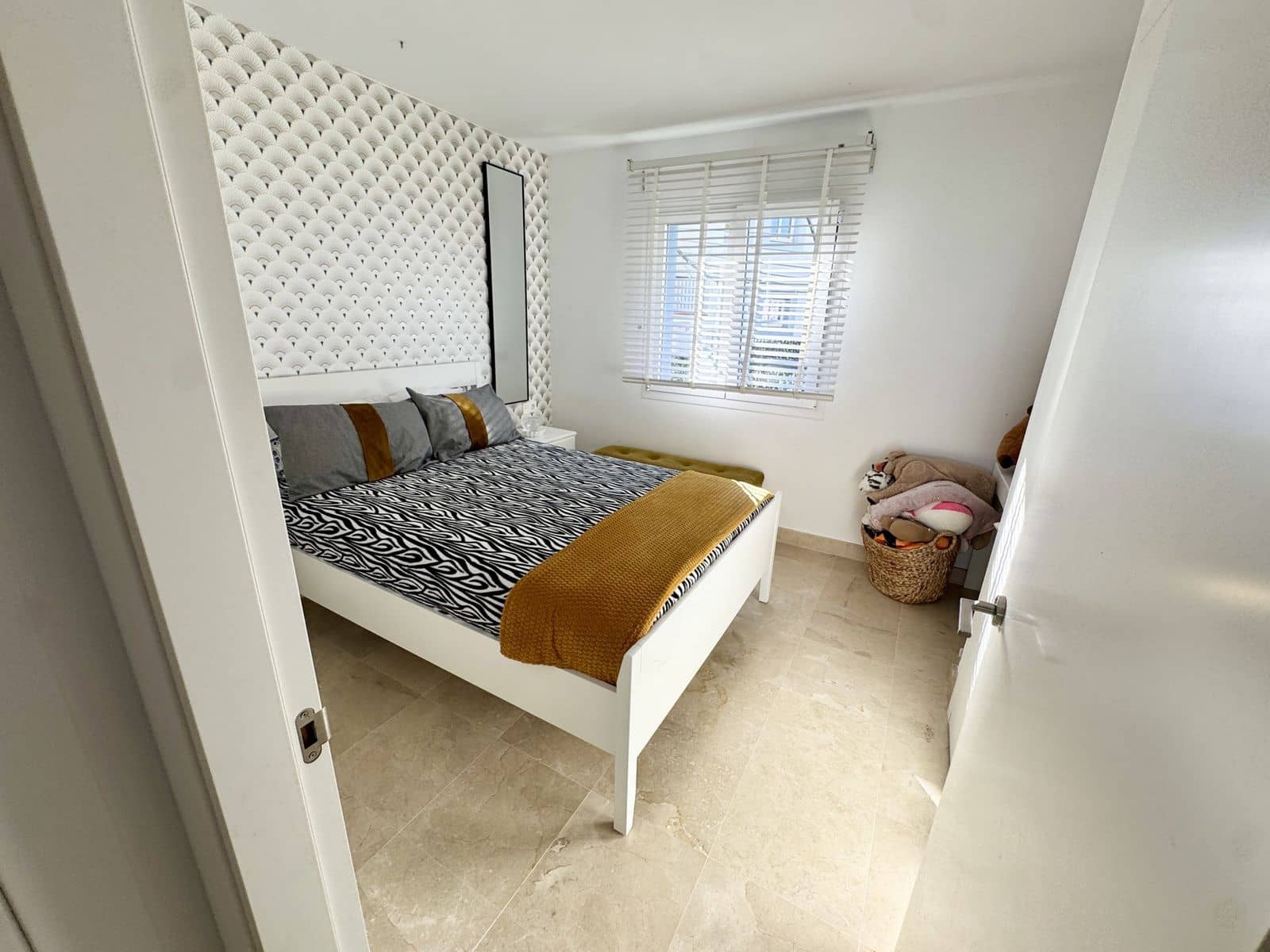 3 bedroom Apartment for sale in Benahavis - € 597,000 (Ref: 10051514)