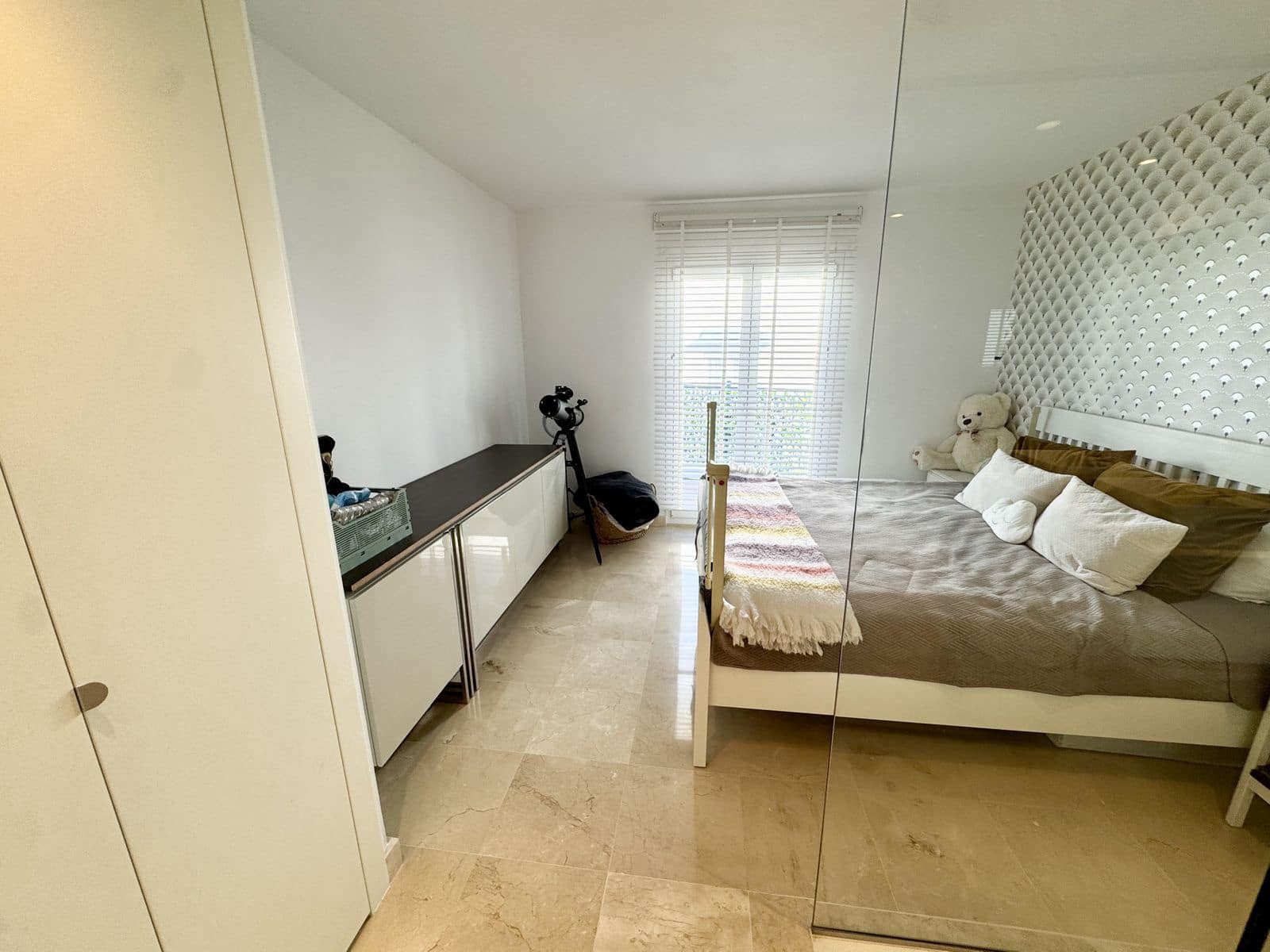 3 bedroom Apartment for sale in Benahavis - € 597,000 (Ref: 10051514)
