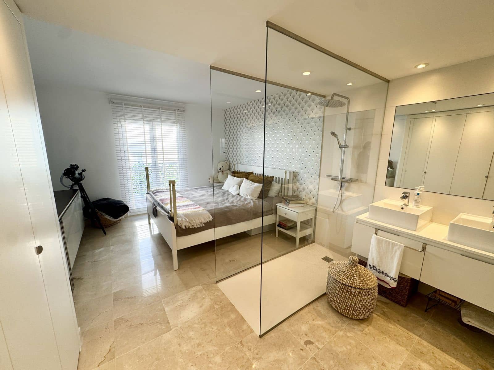 3 bedroom Apartment for sale in Benahavis - € 597,000 (Ref: 10051514)