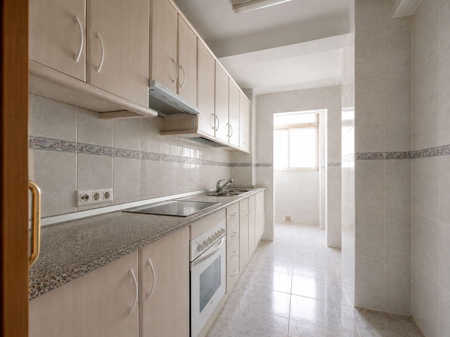 3 makuuhuone Huoneisto myytävänä paikassa Estepona - 265 000 € (Ref: 10051518)