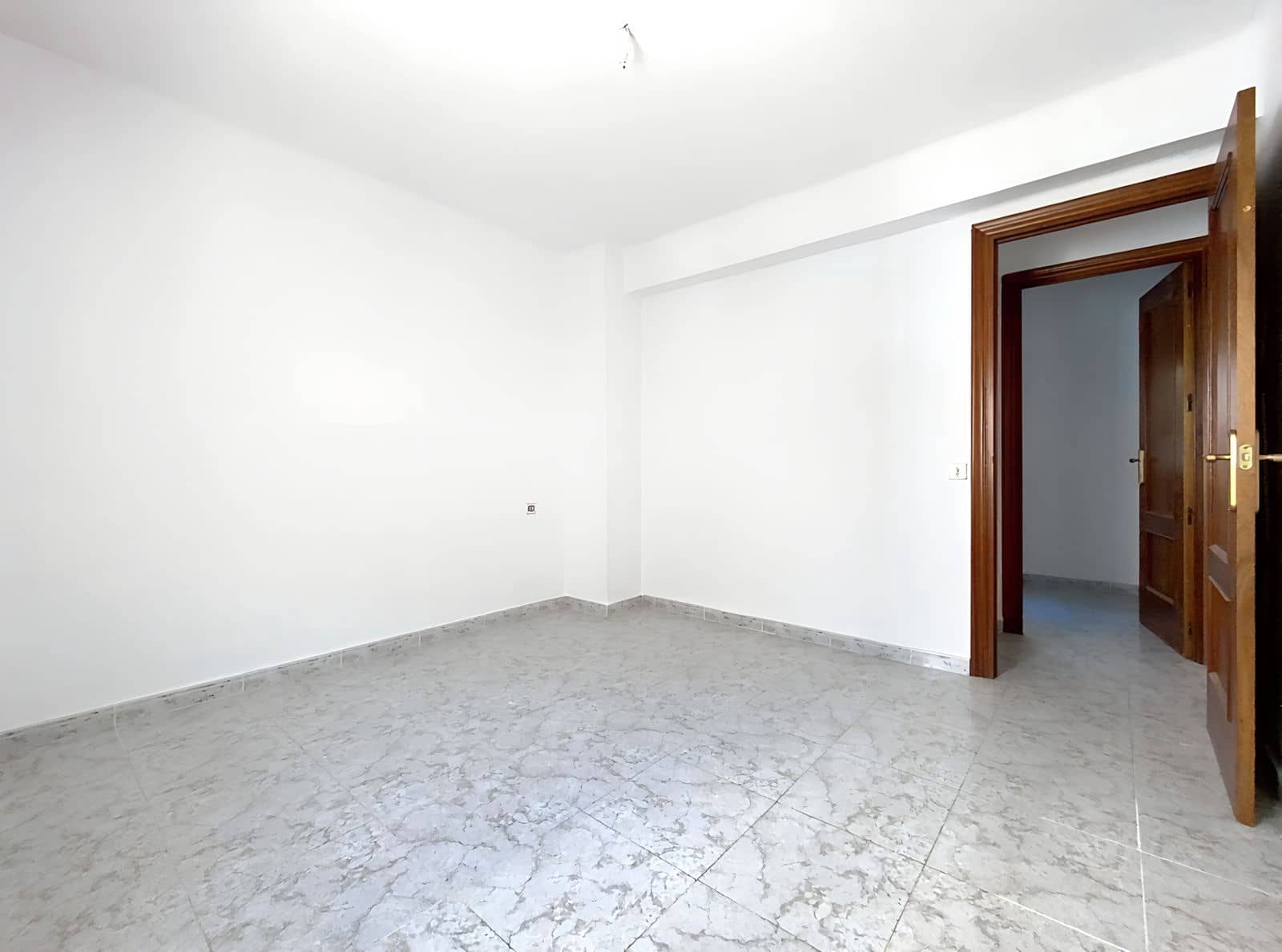 3 makuuhuone Huoneisto myytävänä paikassa Estepona - 265 000 € (Ref: 10051518)