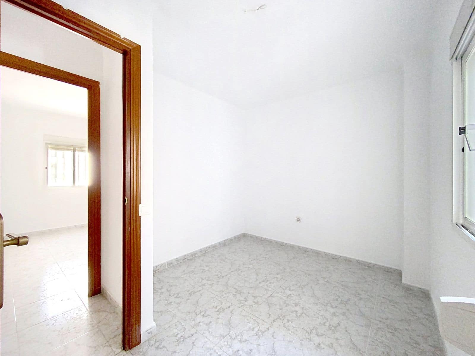 3 makuuhuone Huoneisto myytävänä paikassa Estepona - 265 000 € (Ref: 10051518)
