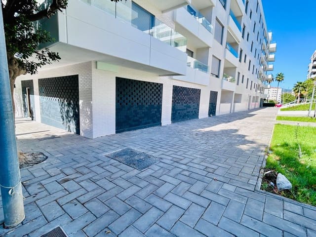 Kaupallinen myytävänä paikassa Nueva Andalucia, Marbella - 495 000 € (Ref: 10051523)