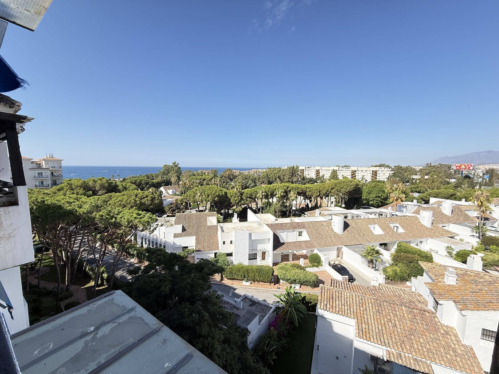 2 bedroom Apartment for sale in Puerto Banus - € 779,000 (Ref: 10051524)