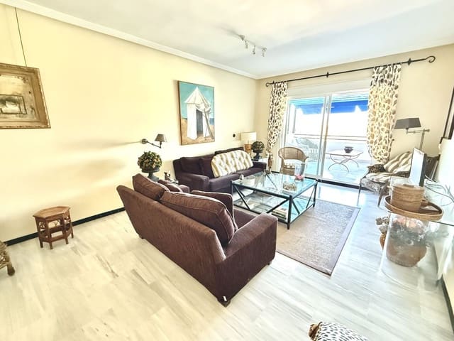 2 bedroom Apartment for sale in Puerto Banus, Marbella - € 779,000 (Ref: 10051524)