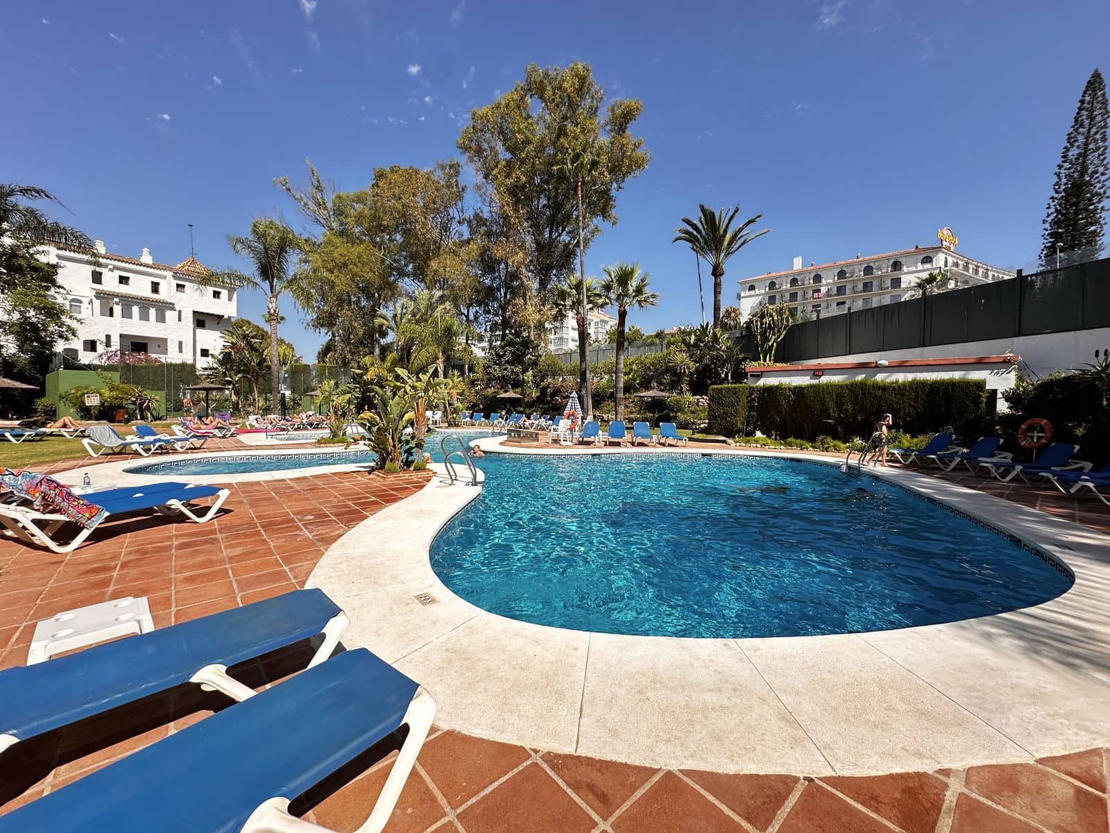 2 bedroom Apartment for sale in Puerto Banus - € 779,000 (Ref: 10051524)