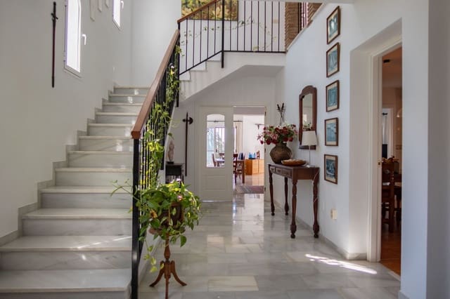 3 slaapkamer Villa te koop in El Padrón, Estepona - € 1.100.000 (Ref: 10051525)