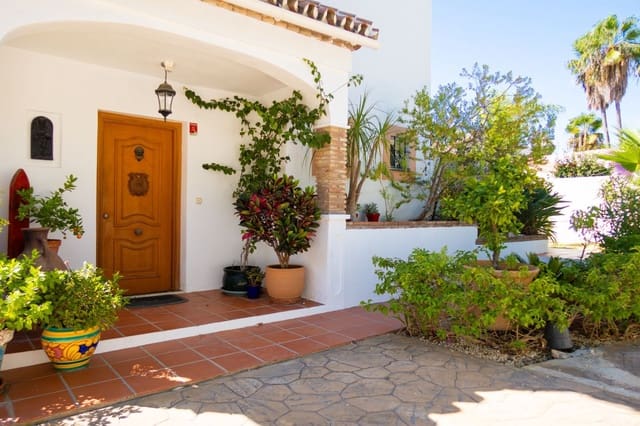 3 slaapkamer Villa te koop in El Padrón, Estepona - € 1.100.000 (Ref: 10051525)