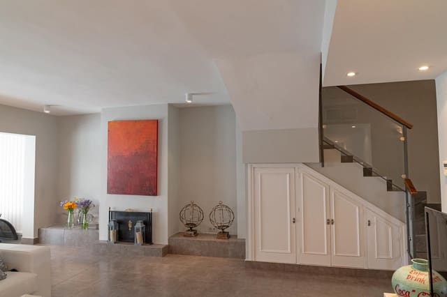 4 quarto Casa em Banda para venda em San Pedro de Alcantara, Marbella - 950 000 € (Ref: 10051526)