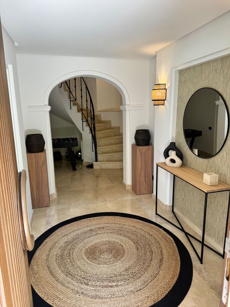 4 sypialnia Dom blizniak na sprzedaż w Sotogrande - 1 460 000 € (Ref: 10051528)