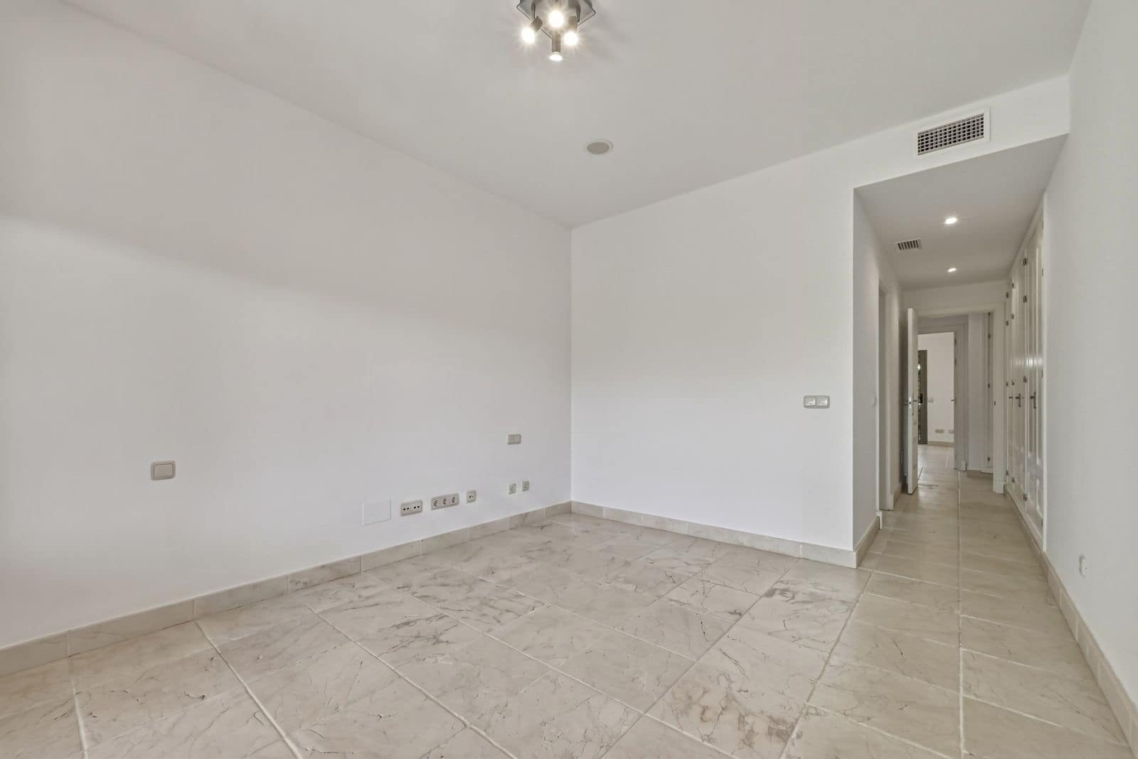2 sovrum Lägenhet till salu i Atalaya-Isdabe - 480 000 € (Ref: 10051532)