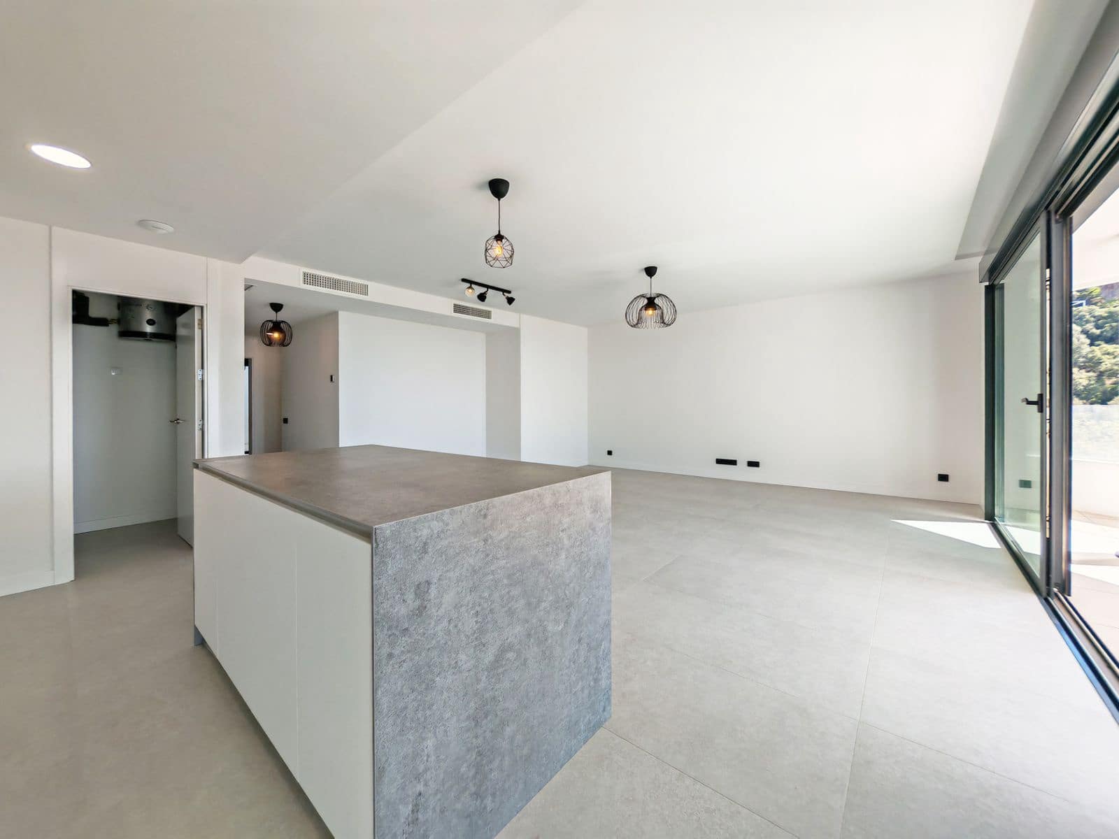 3 bedroom Apartment for sale in Los Monteros - € 820,000 (Ref: 10051534)