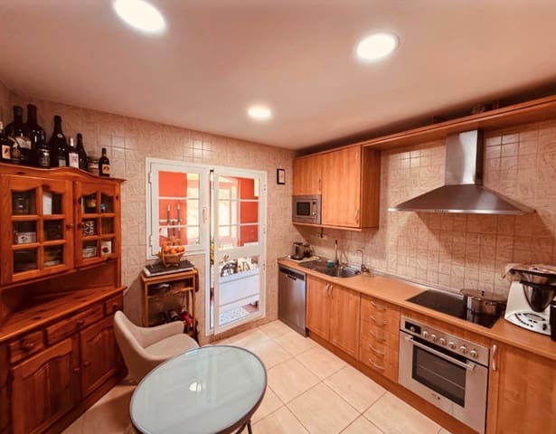2 Zimmer Apartment zu verkaufen in La Duquesa / Puerto de la Duquesa, Manilva - 290.000 € (Ref: 10051545)