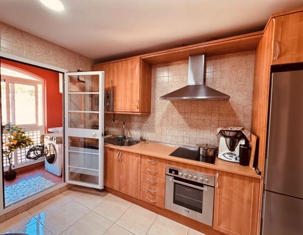 2 Zimmer Apartment zu verkaufen in La Duquesa / Puerto de la Duquesa, Manilva - 290.000 € (Ref: 10051545)