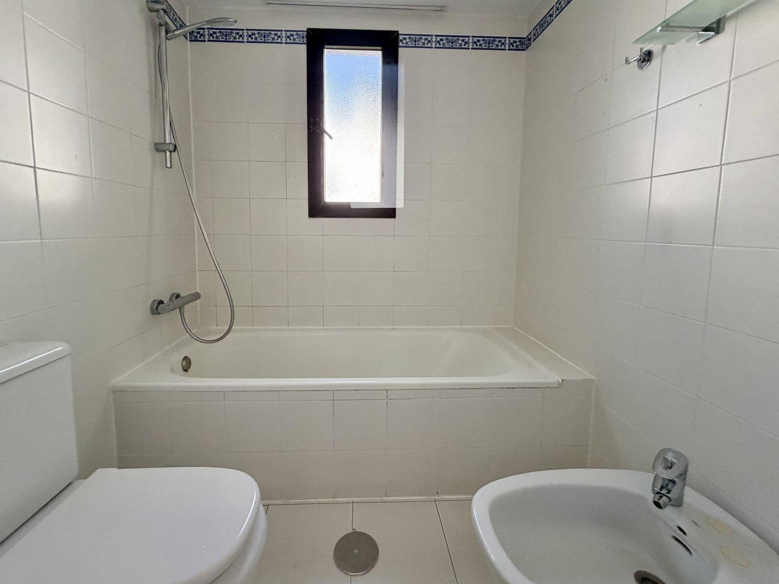 3 makuuhuone Omakotitalo myytävänä paikassa Guadalmina - 675 000 € (Ref: 10051547)