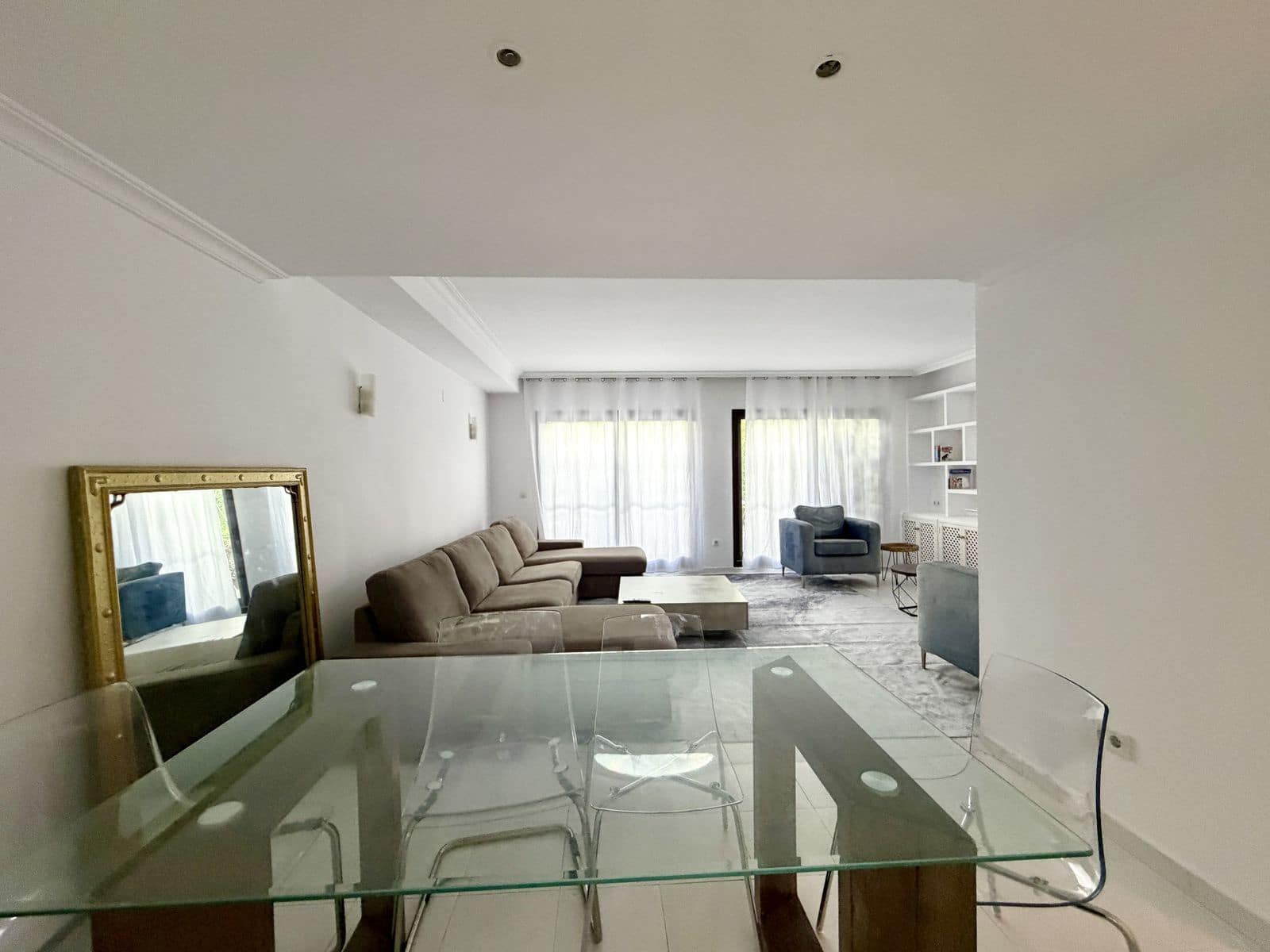 3 makuuhuone Omakotitalo myytävänä paikassa Guadalmina - 675 000 € (Ref: 10051547)
