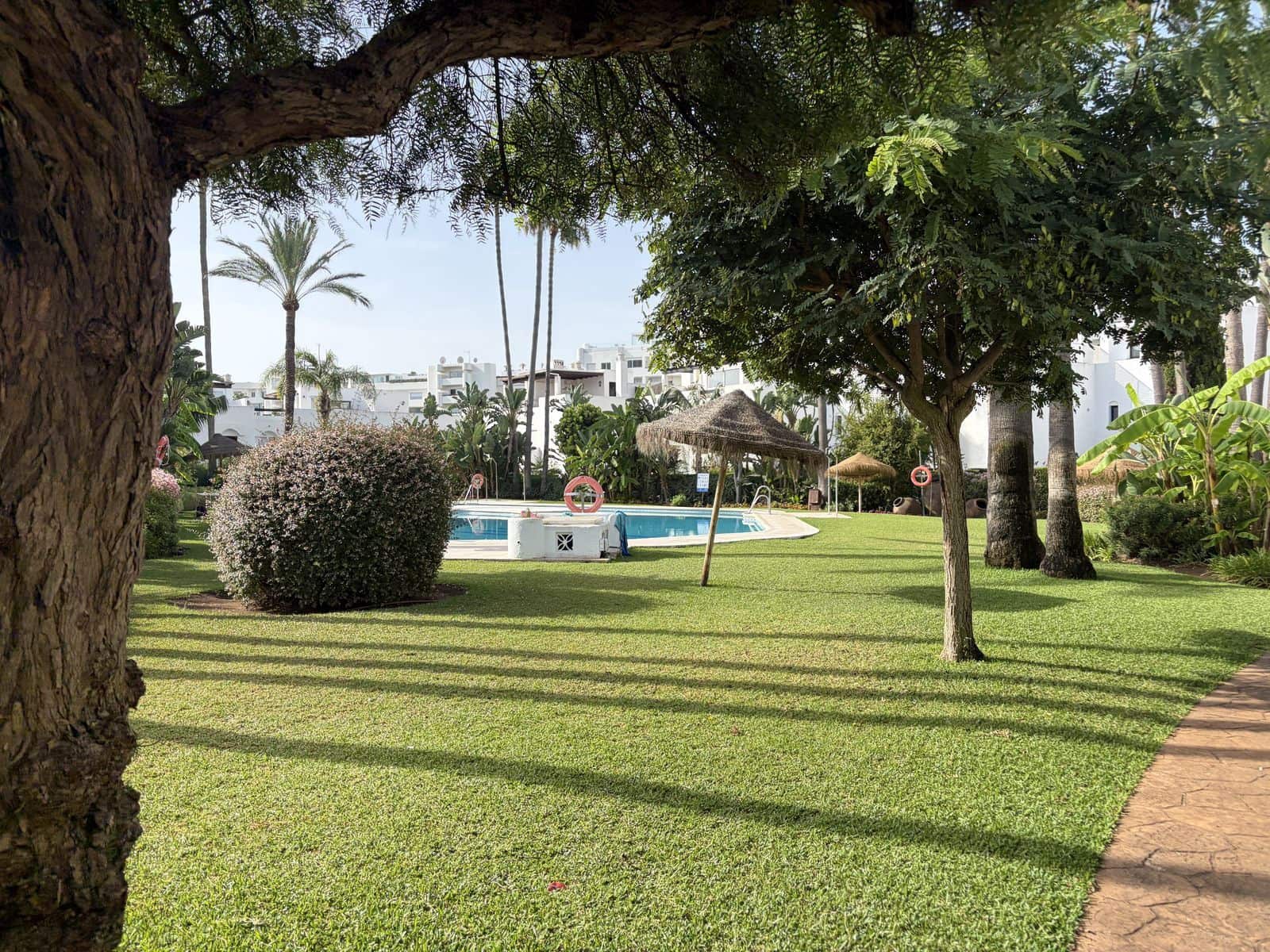 3 makuuhuone Omakotitalo myytävänä paikassa Guadalmina - 675 000 € (Ref: 10051547)