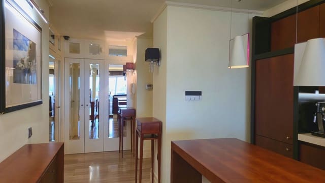 2 slaapkamer Appartement te koop in Sierra Blanca, Marbella - € 900.000 (Ref: 10051551)