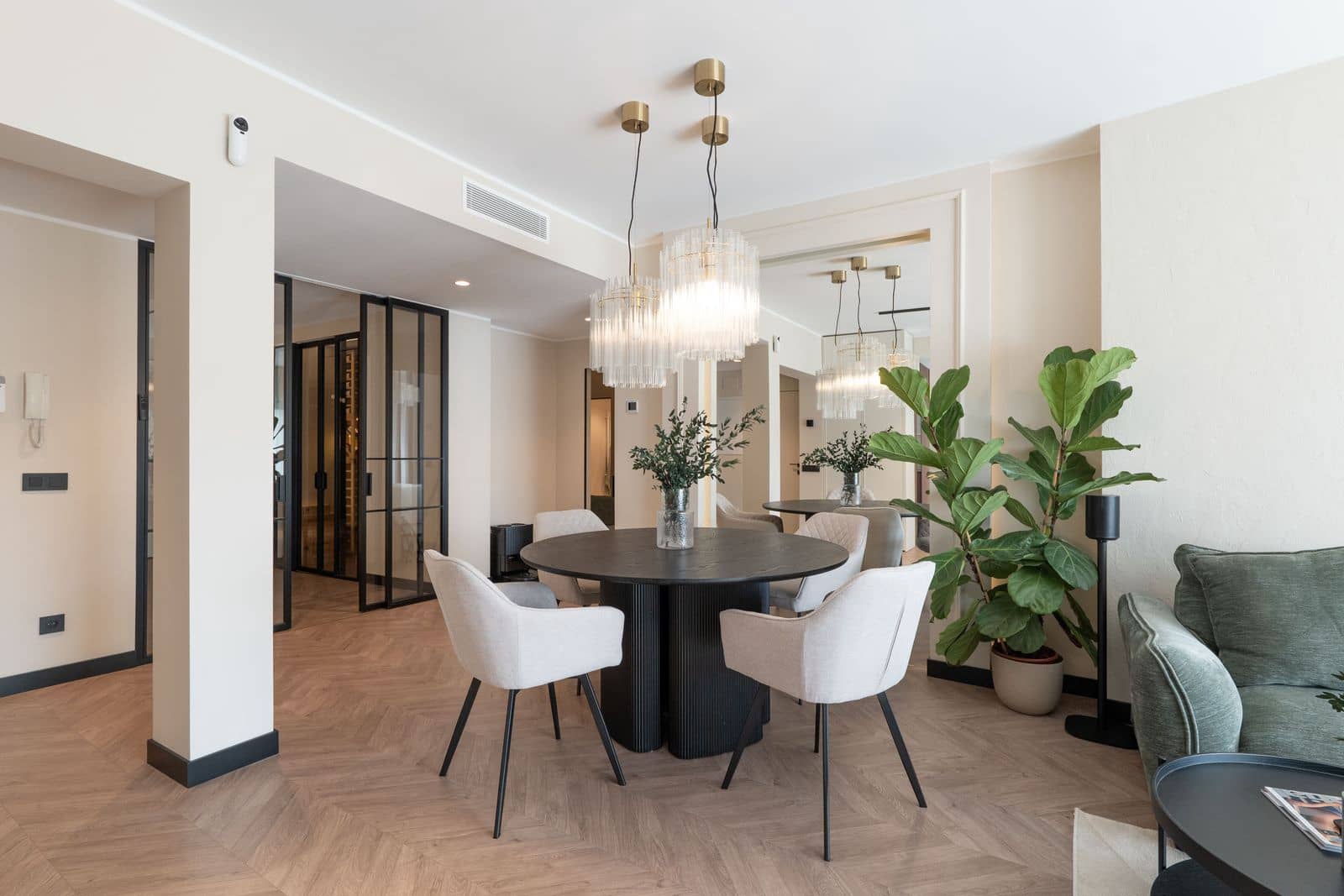 4 bedroom Apartment for sale in Benahavis - € 1,970,000 (Ref: 10051552)