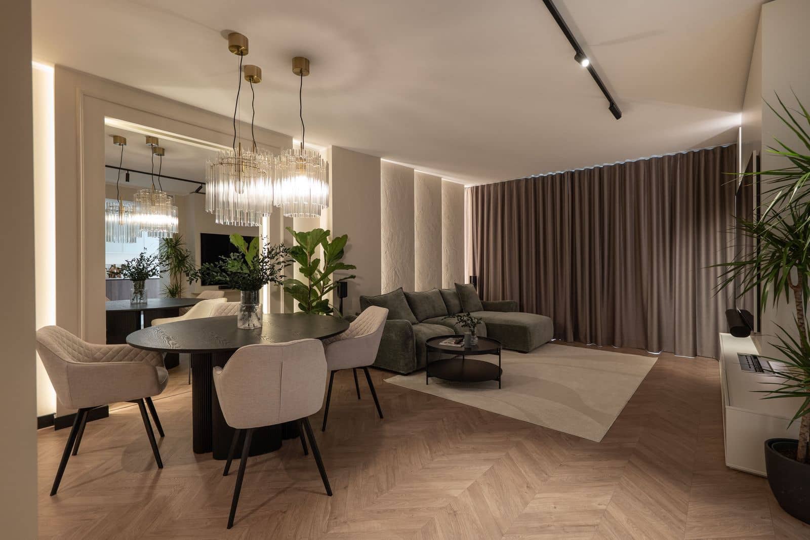 4 bedroom Apartment for sale in Benahavis - € 1,970,000 (Ref: 10051552)