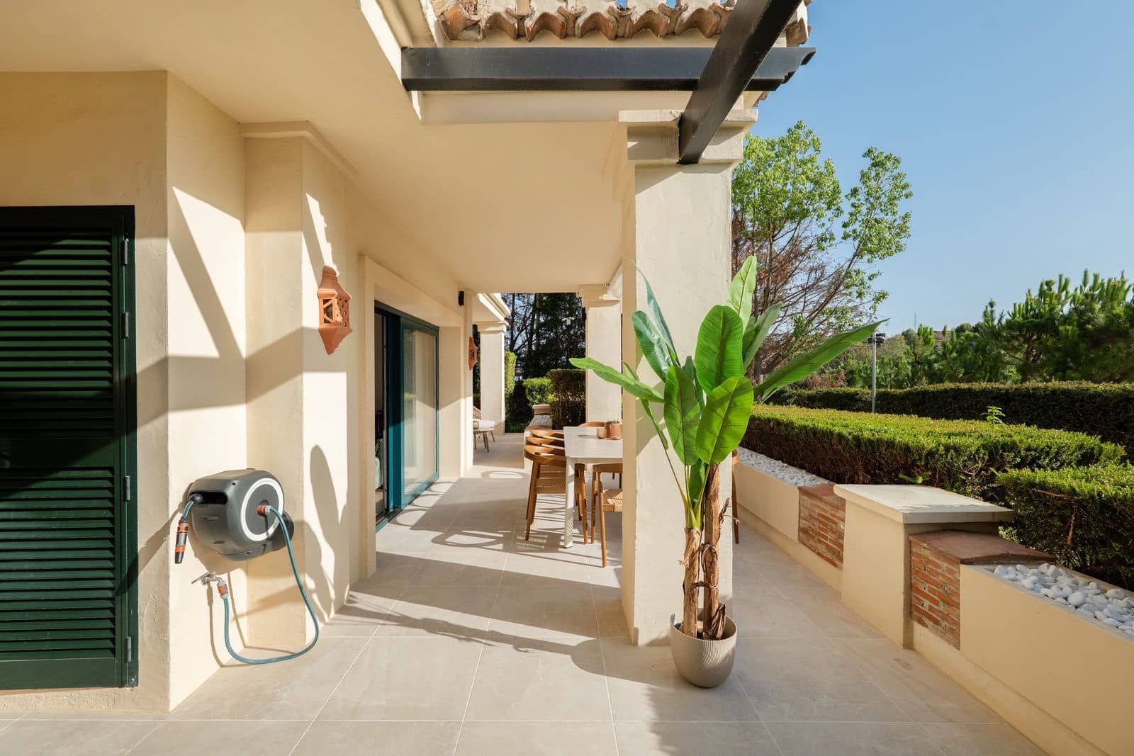 4 bedroom Apartment for sale in Benahavis - € 1,970,000 (Ref: 10051552)