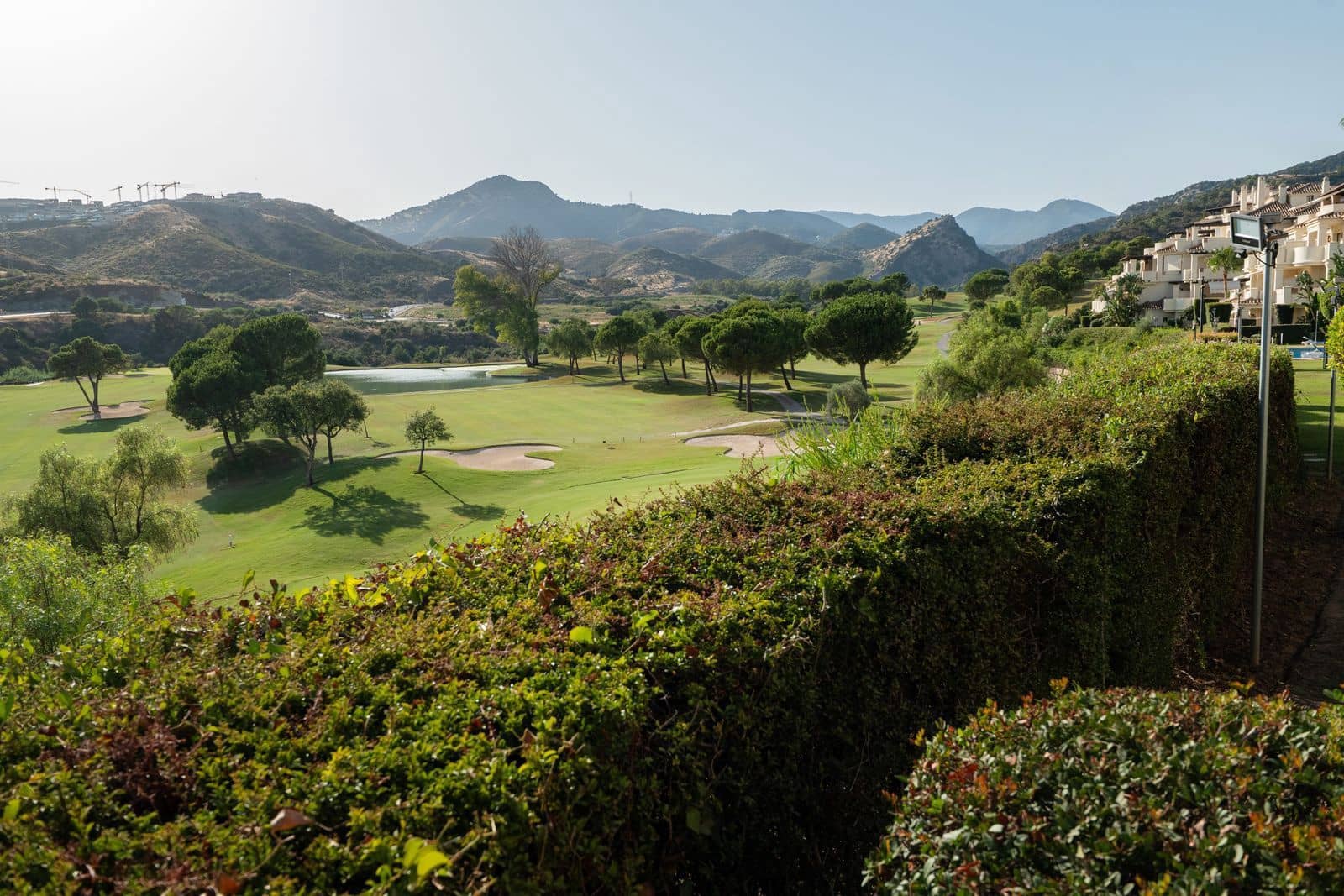 4 bedroom Apartment for sale in Benahavis - € 1,970,000 (Ref: 10051552)