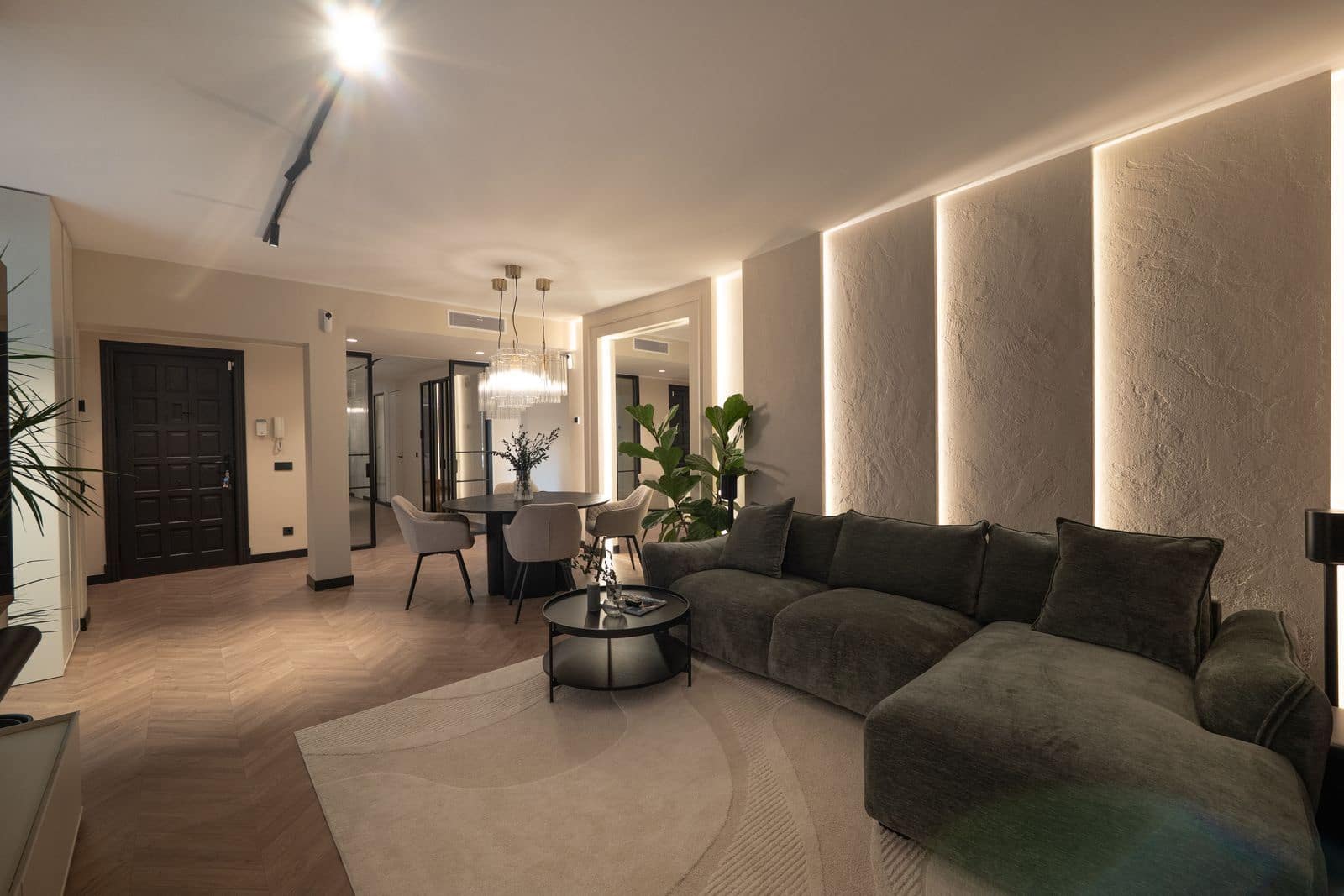 4 bedroom Apartment for sale in Benahavis - € 1,970,000 (Ref: 10051552)