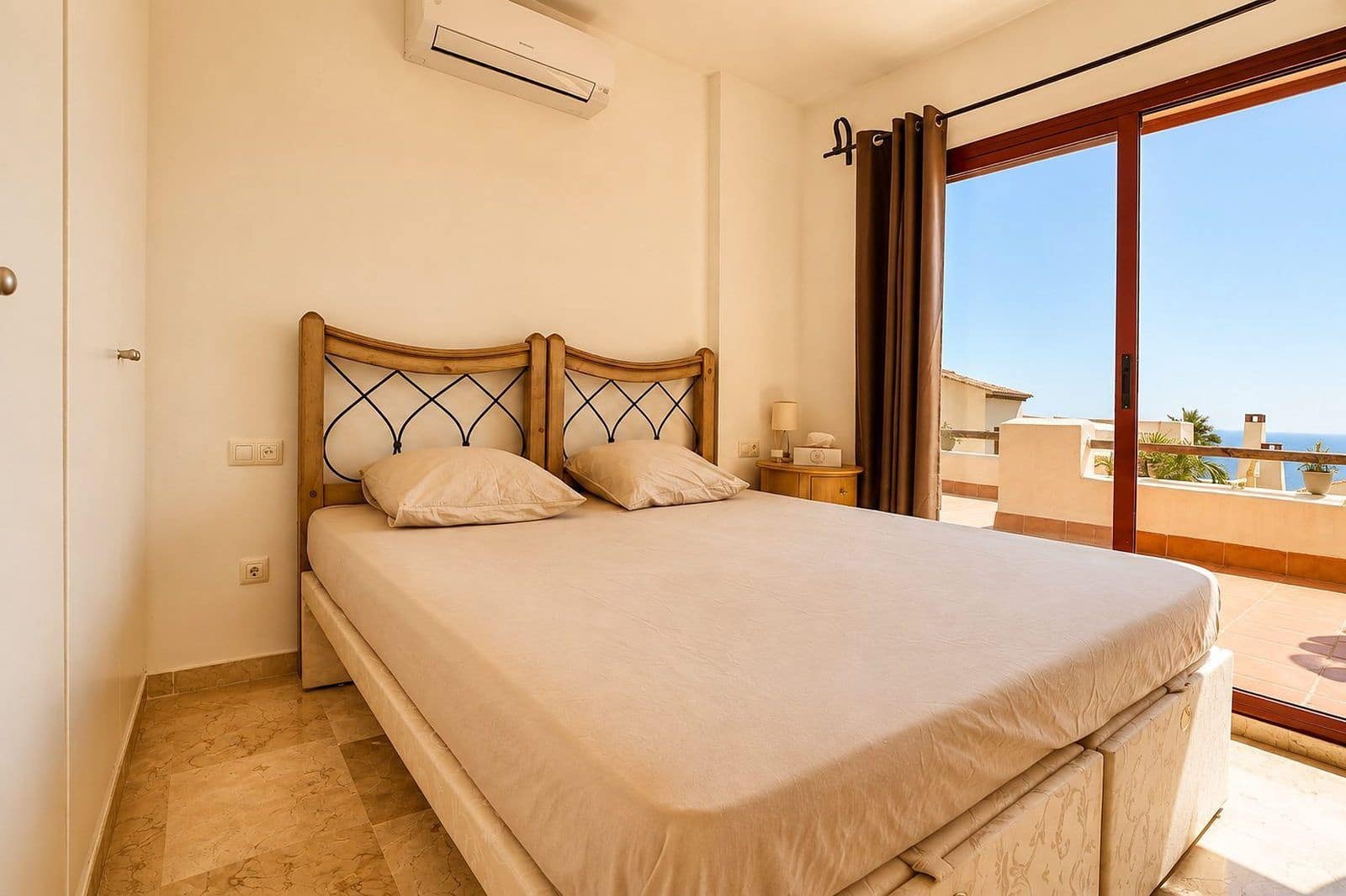 Casa de 3 habitaciones en Casares en venta - 299.500 € (Ref: 10051553)