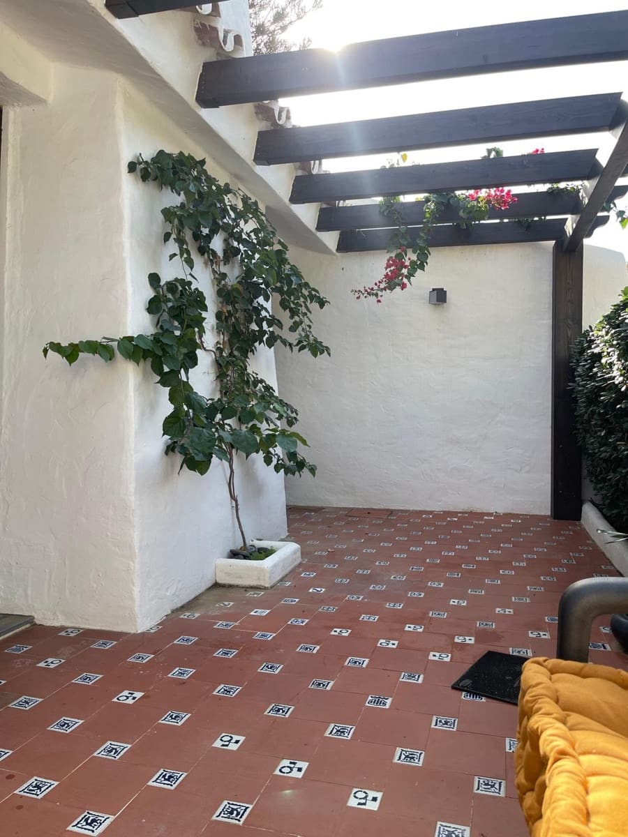 3 sypialnia Apartament na sprzedaż w Estepona - 650 000 € (Ref: 10051554)