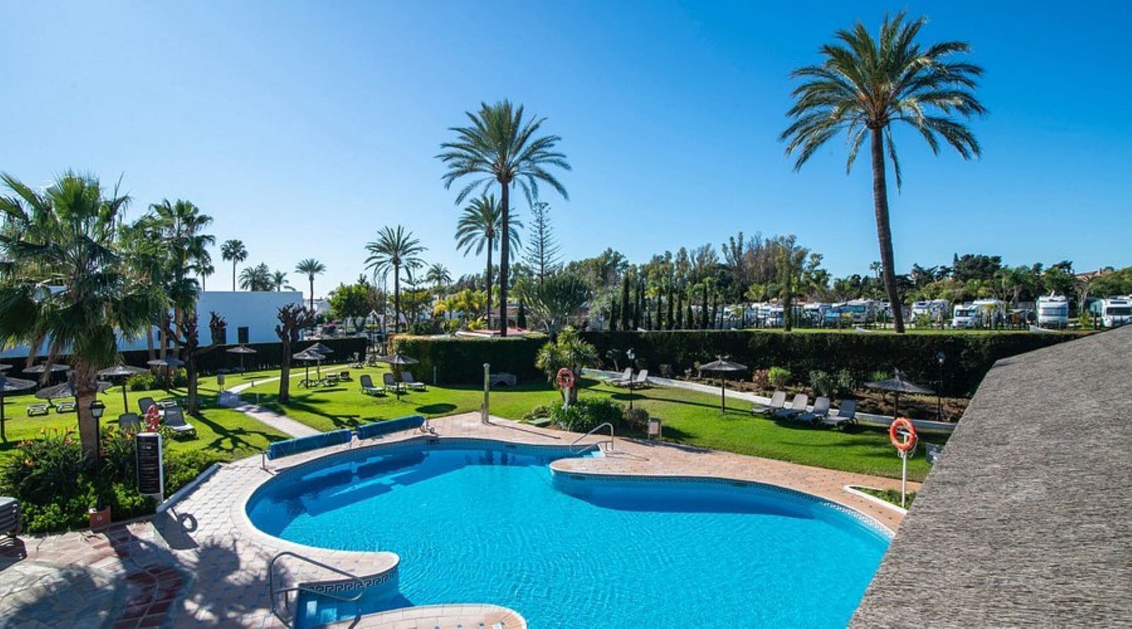 3 sypialnia Apartament na sprzedaż w Estepona - 650 000 € (Ref: 10051554)