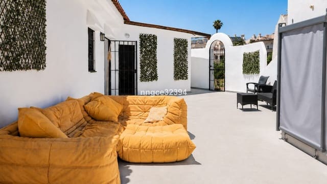 5 sovrum Takvåning till salu i El Paraiso, Estepona - 399 000 € (Ref: 10051555)