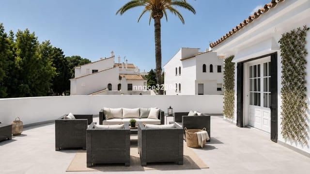 5 sovrum Takvåning till salu i El Paraiso, Estepona - 399 000 € (Ref: 10051555)