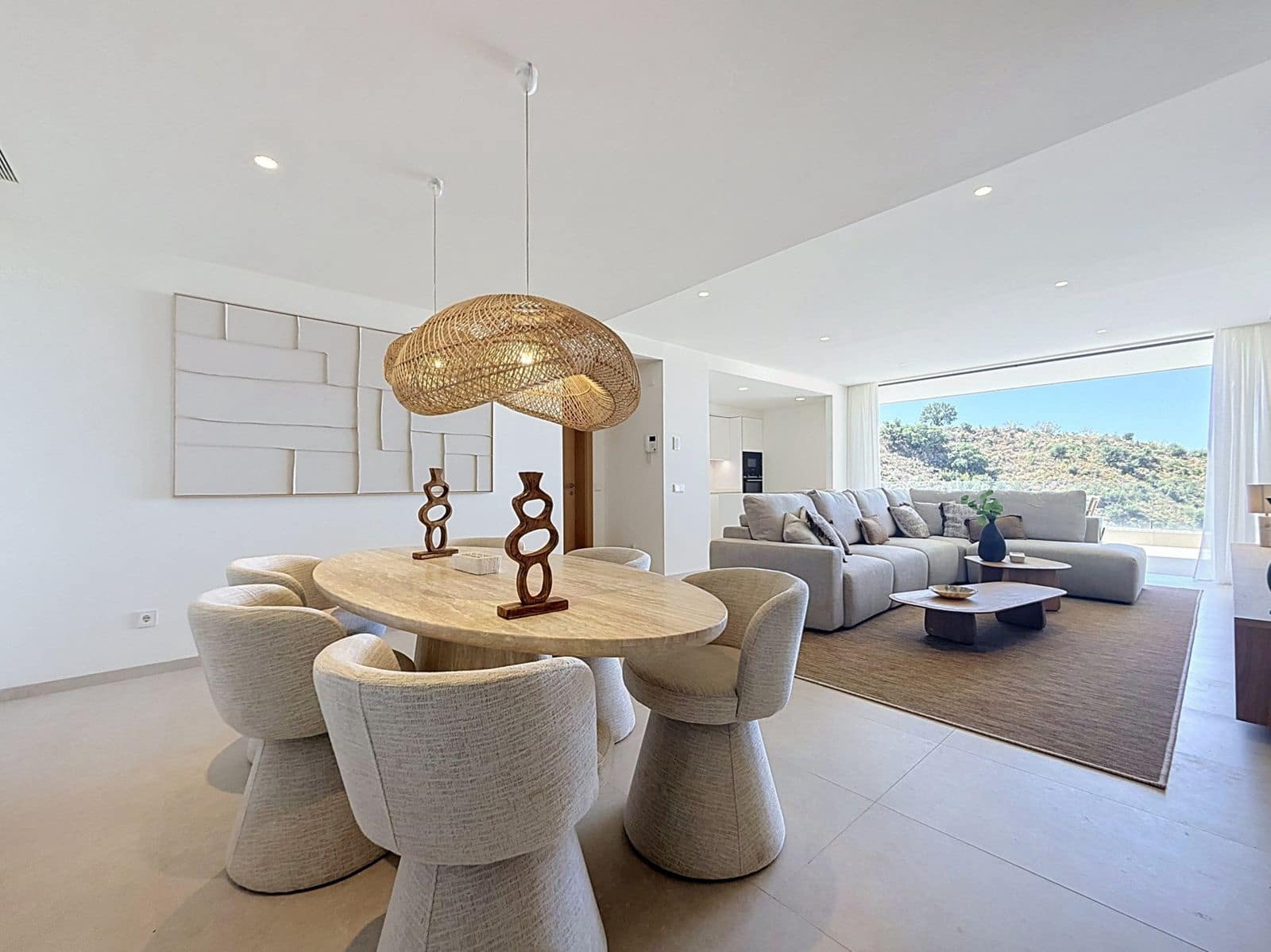3 bedroom Penthouse for sale in Benahavis - € 1,600,000 (Ref: 10051562)