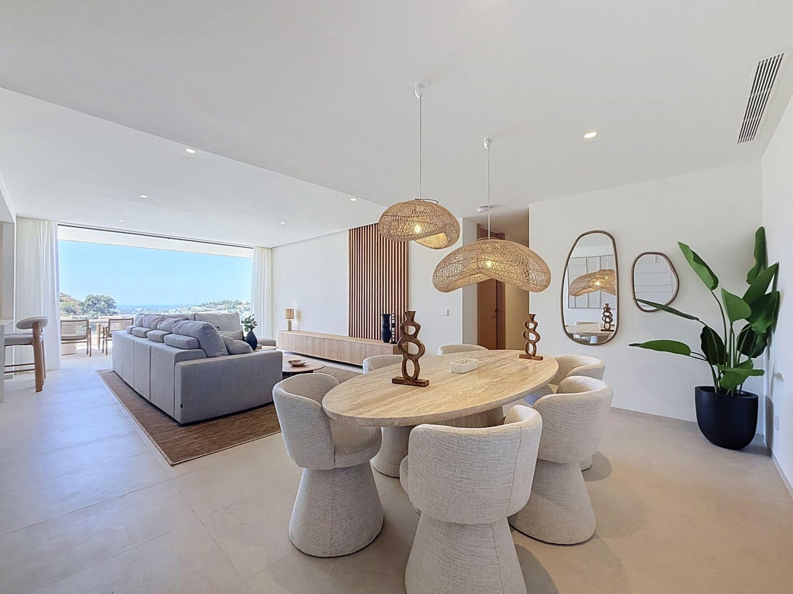 3 bedroom Penthouse for sale in Benahavis - € 1,600,000 (Ref: 10051562)