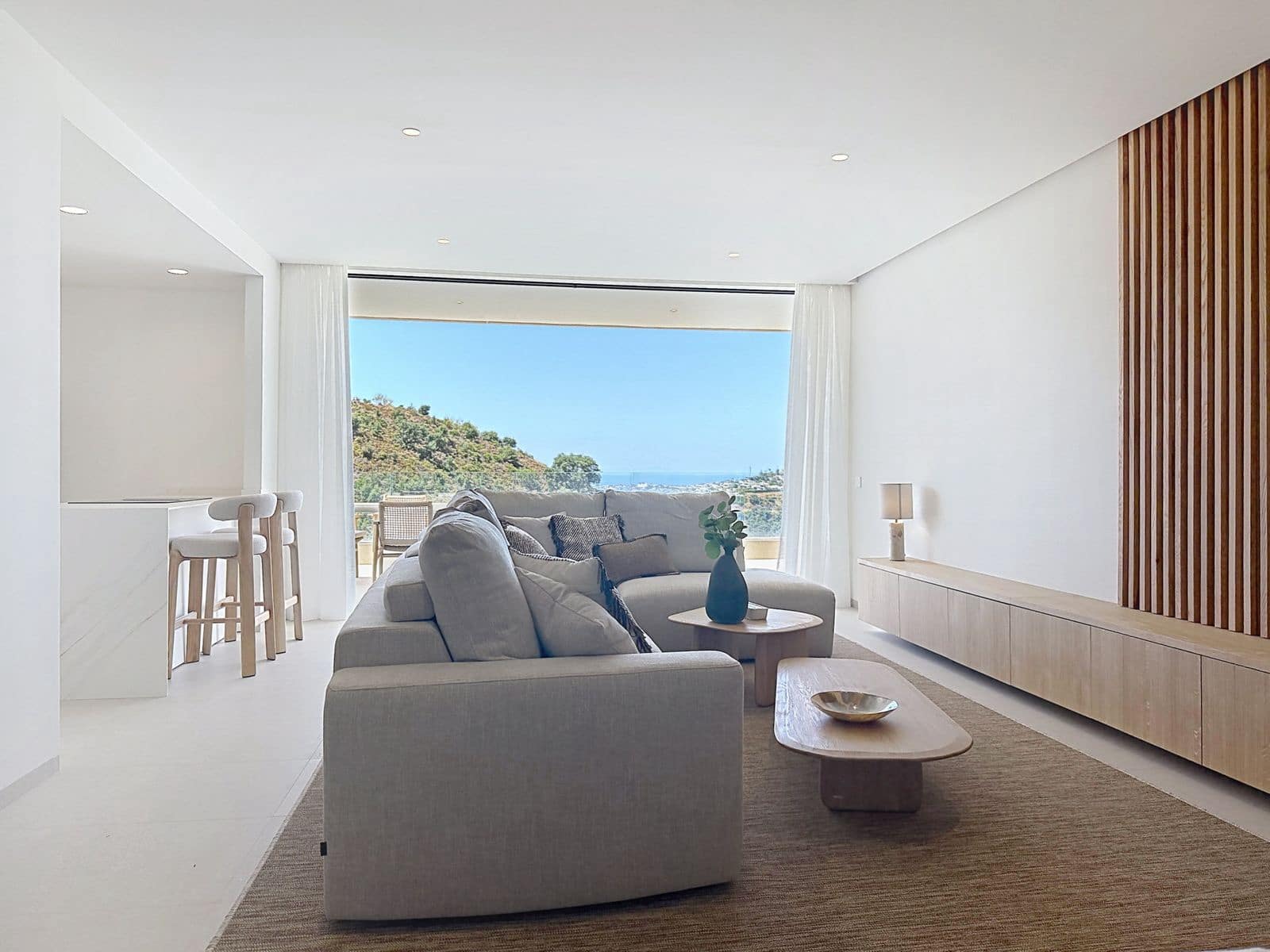 3 bedroom Penthouse for sale in Benahavis - € 1,600,000 (Ref: 10051562)