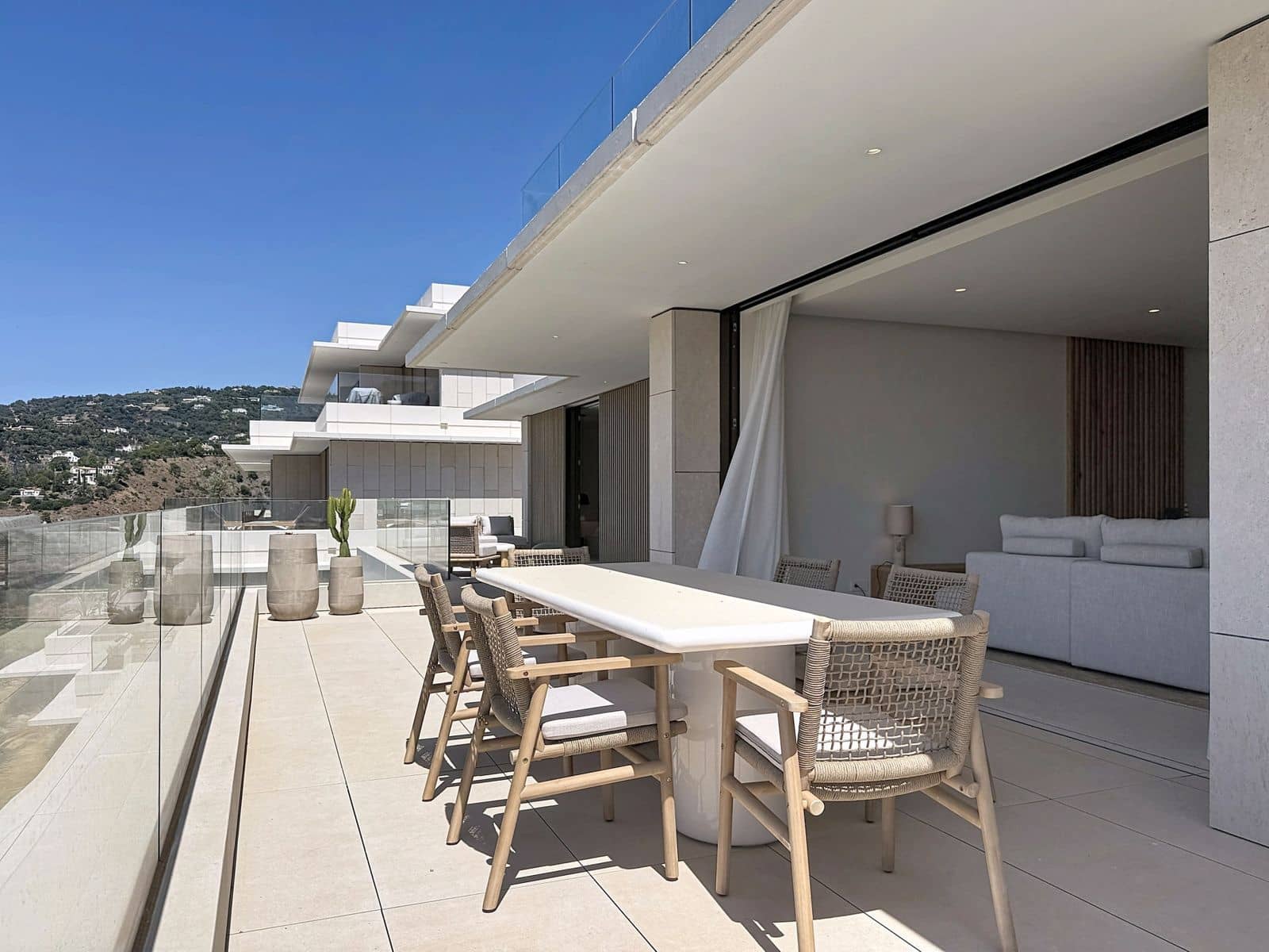 3 bedroom Penthouse for sale in Benahavis - € 1,600,000 (Ref: 10051562)