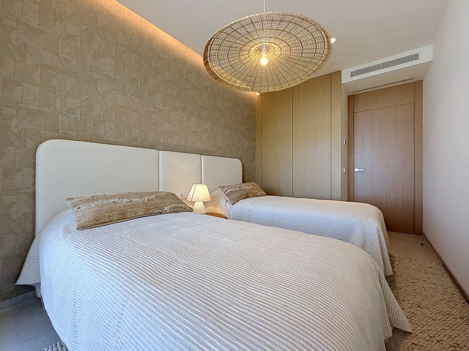 3 bedroom Penthouse for sale in Benahavis - € 1,600,000 (Ref: 10051562)