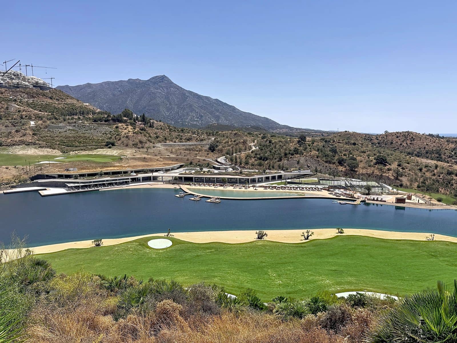 3 bedroom Penthouse for sale in Benahavis - € 1,600,000 (Ref: 10051562)