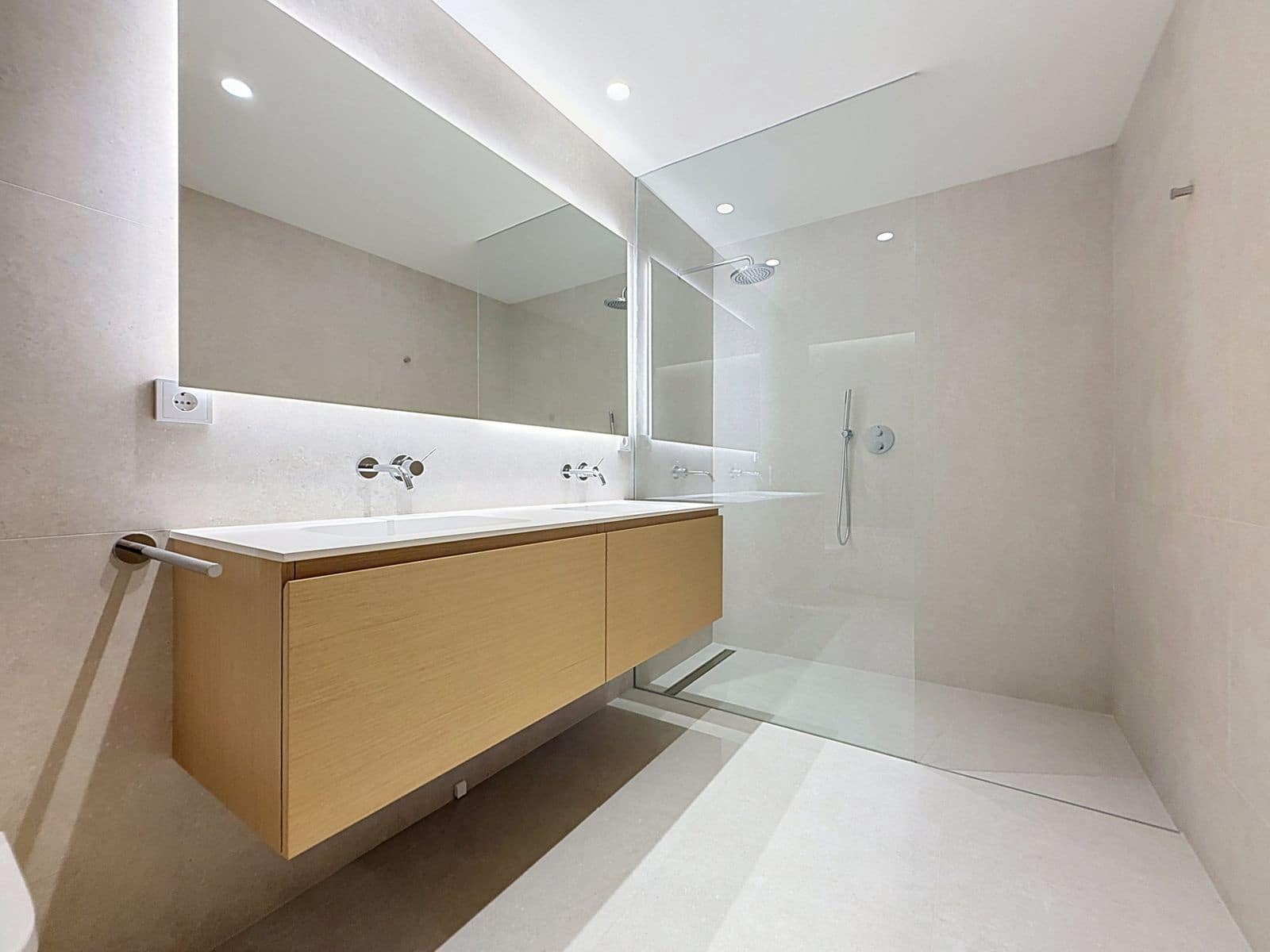 3 bedroom Penthouse for sale in Benahavis - € 1,600,000 (Ref: 10051562)