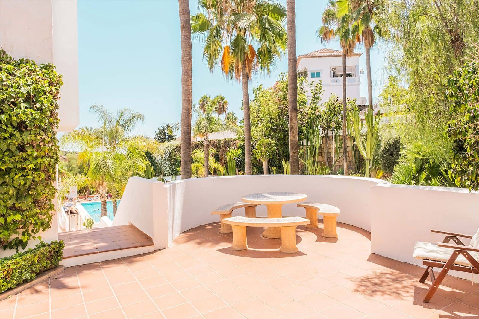 1 bedroom Apartment for sale in Nueva Andalucia - € 399,000 (Ref: 10051563)