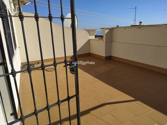 1 slaapkamer Penthouse te koop in Estepona - € 289.900 (Ref: 10051582)
