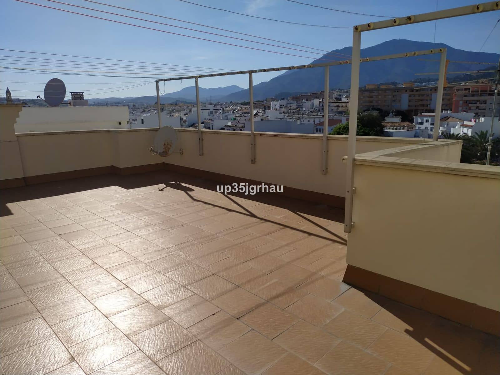 1 slaapkamer Penthouse te koop in Estepona - € 289.900 (Ref: 10051582)