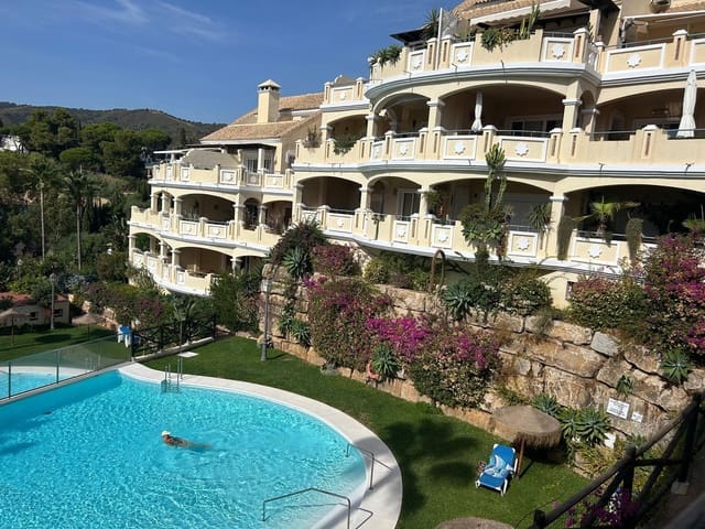 2 makuuhuone Kattohuoneisto myytävänä paikassa Elviria, Marbella - 560 000 € (Ref: 10051588)