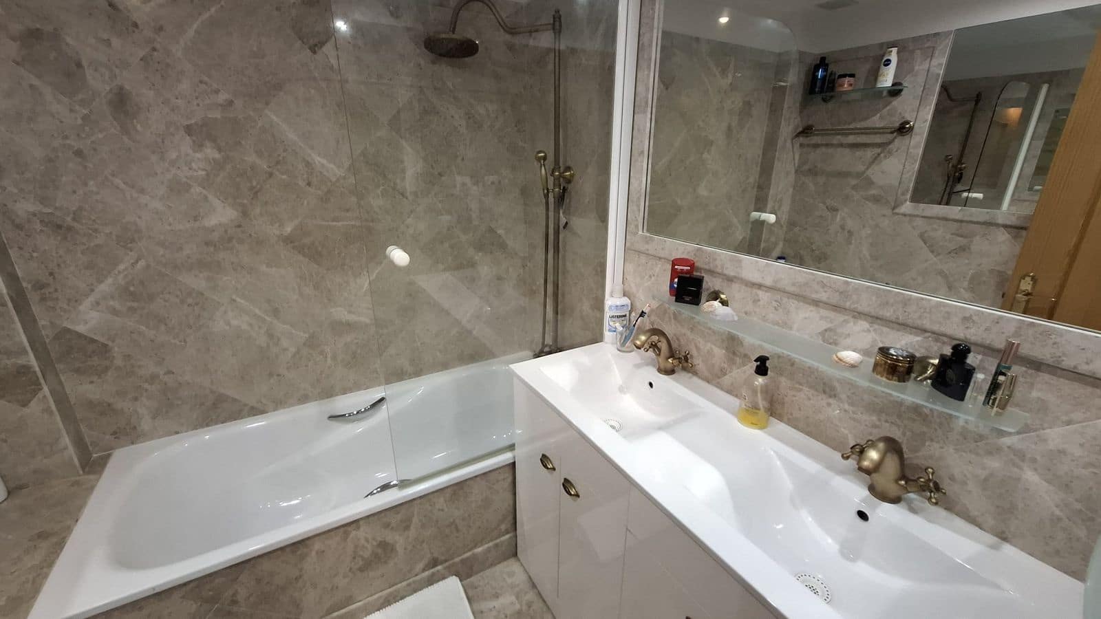 2 quarto Apartamento de Praia para venda em Manilva - 450 000 € (Ref: 10051590)