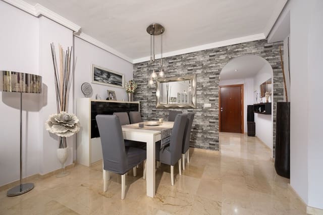 2 makuuhuone Kattohuoneisto myytävänä paikassa El Paraiso, Estepona - 349 900 € (Ref: 10051594)