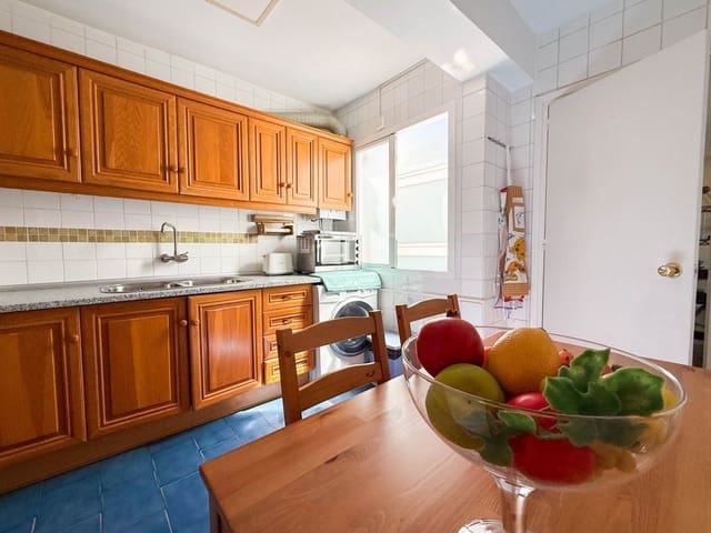 4 sypialnia Penthouse na sprzedaż w Marbella - 477 000 € (Ref: 10051595)