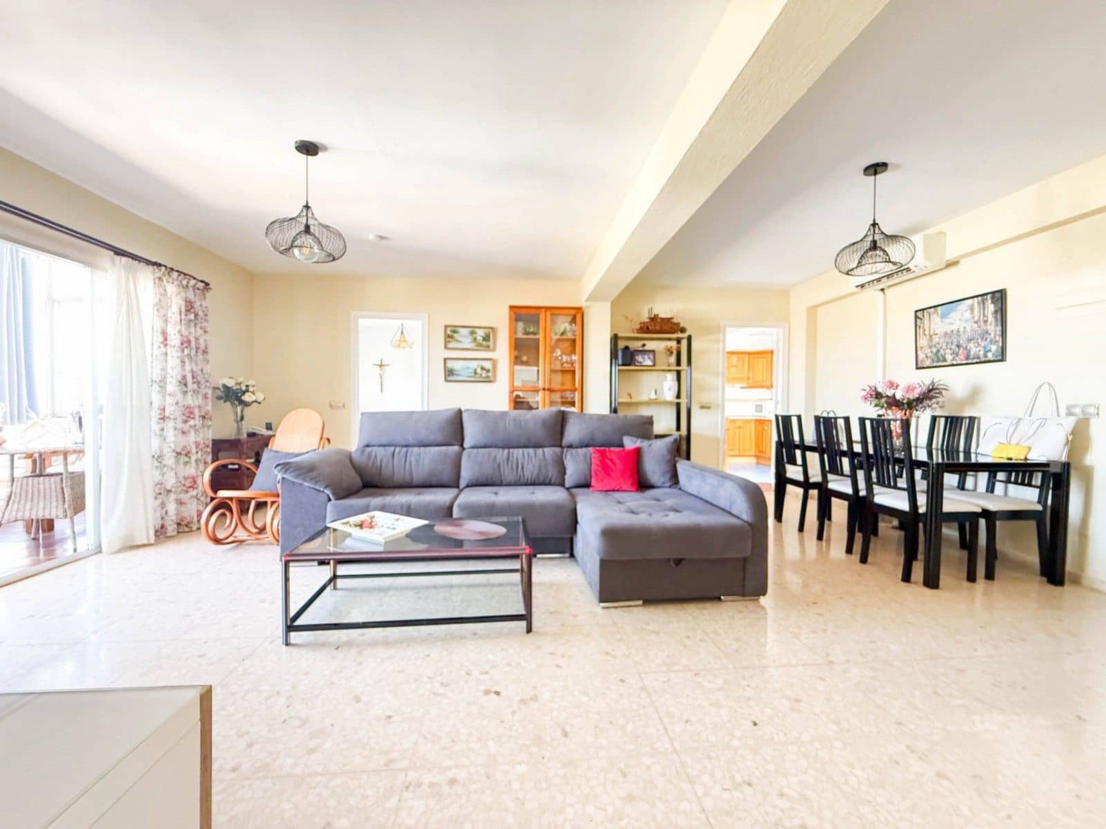 4 sovrum Takvåning till salu i Marbella - 477 000 € (Ref: 10051595)