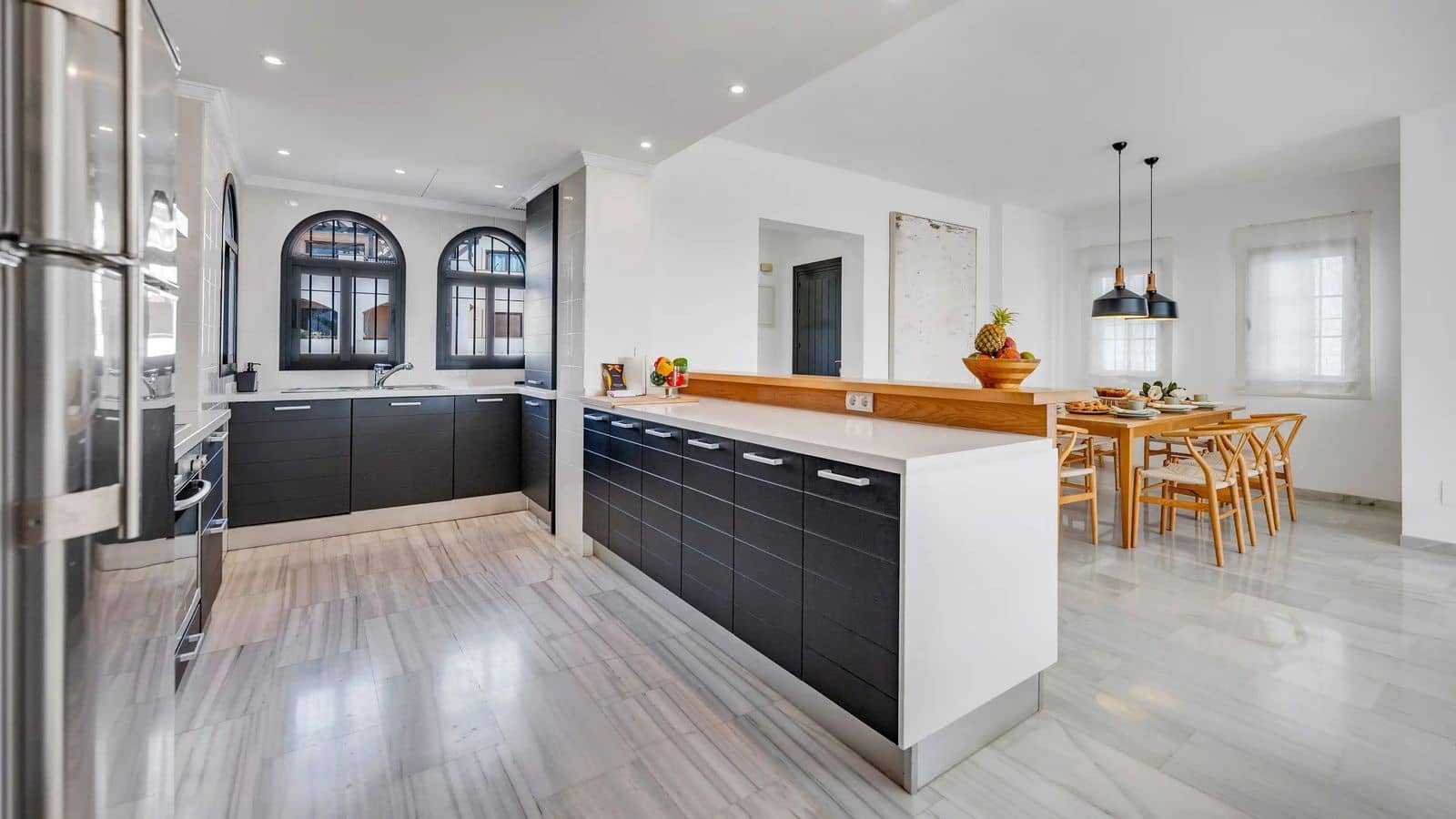 3 sovrum Takvåning till salu i Nueva Andalucia - 1 495 000 € (Ref: 10051597)
