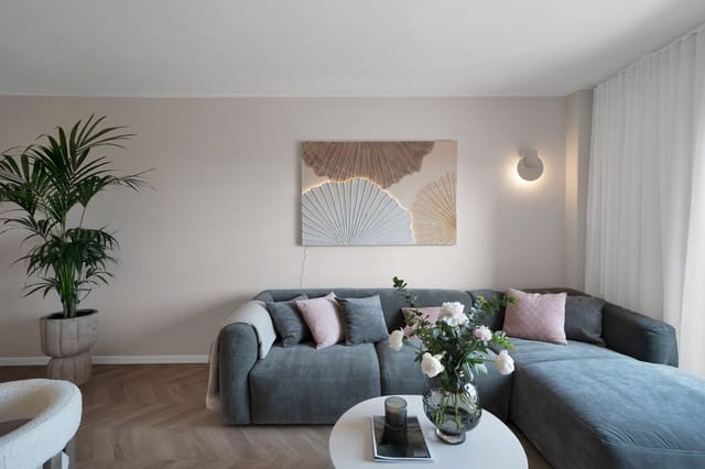 2 Zimmer Penthouse zu verkaufen in Las Chapas, Marbella - 599.000 € (Ref: 10051598)